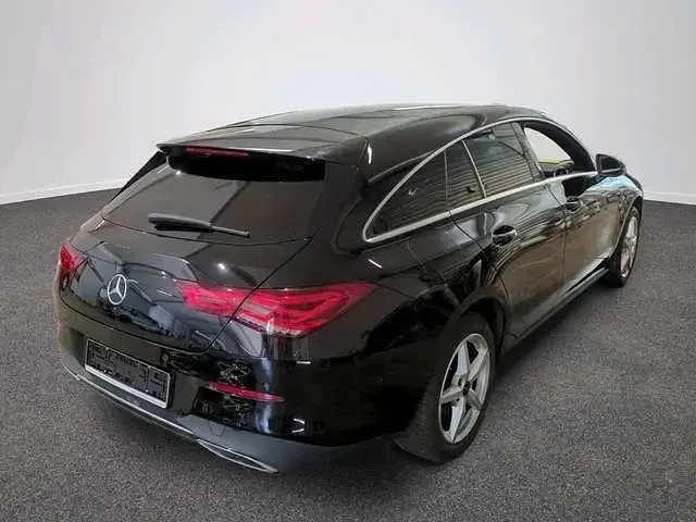 Gebraucht Mercedes CLA250e 160 PS (117 kW) 2023 Nachtschwarz Coupé