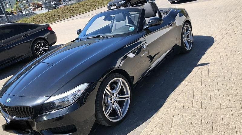 Schwarz Gebraucht 2010 BMW Z4 Performance Cabrio | 22.999 € (Guter Preis) - Bild 1/2