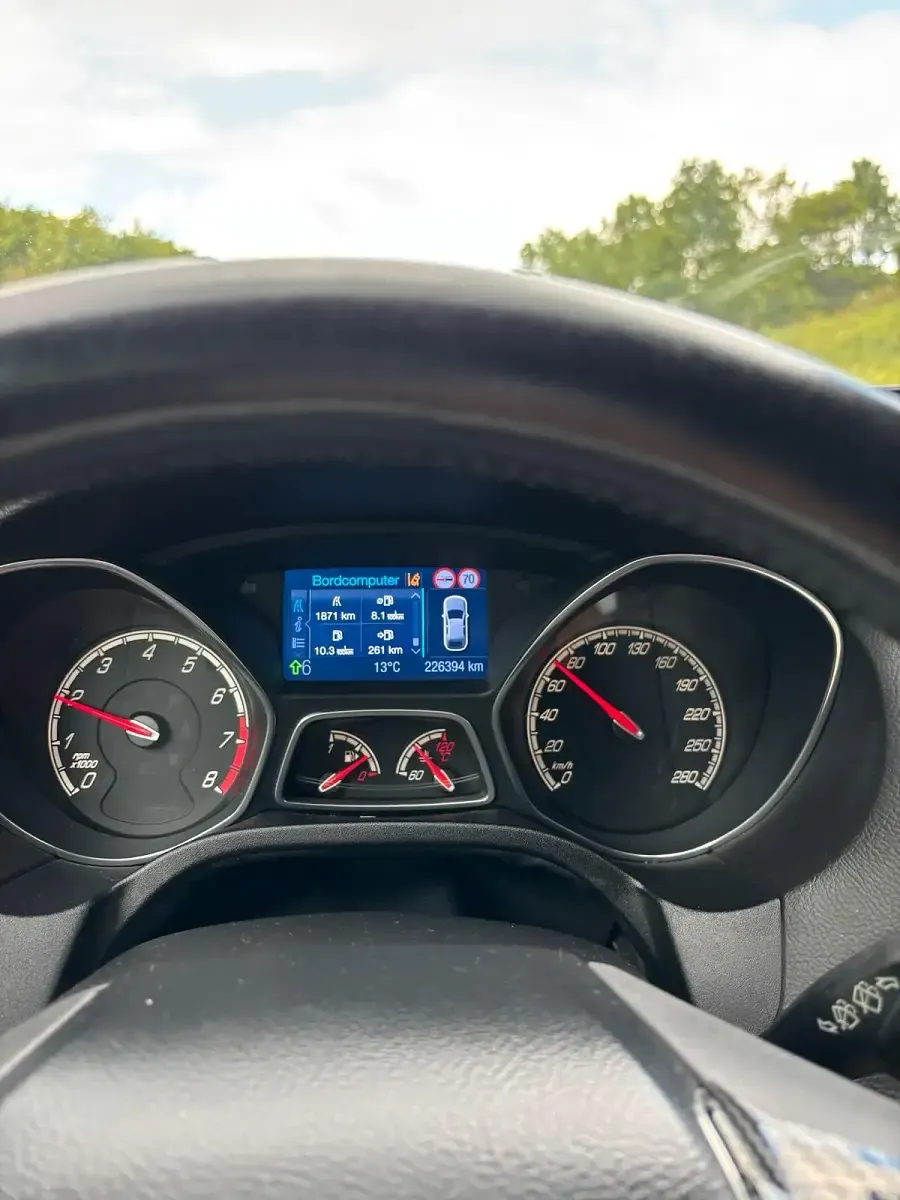 Gebraucht Ford Focus ST 250 PS (183 kW) 2013 Weiß Kombi