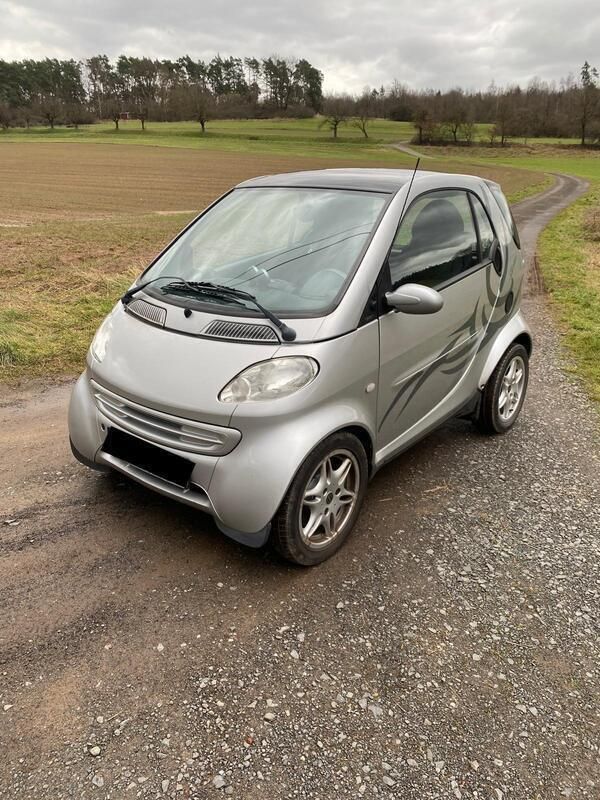 Silber Gebraucht 2001 Smart ForTwo Coupé Kleinwagen | 799 € (Guter Preis) - Bild 1/4