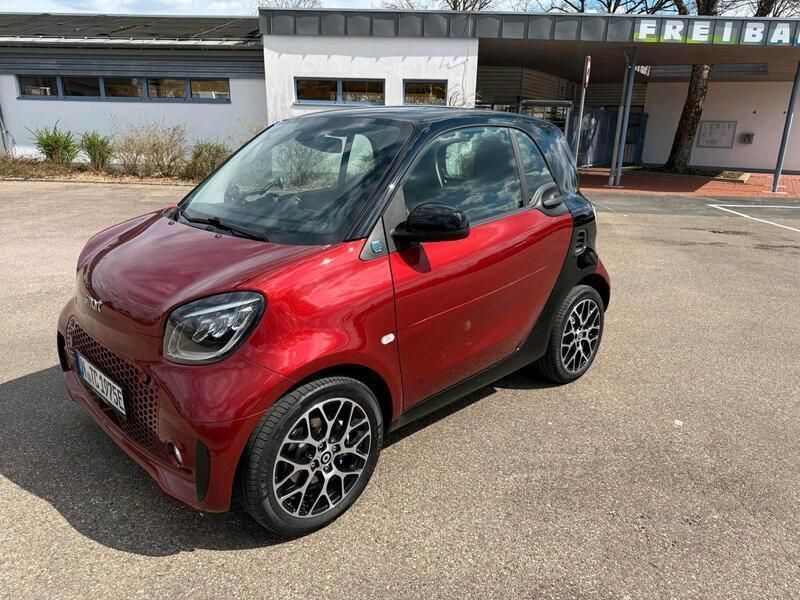 Andere außenfarben Gebraucht 2022 Smart ForTwo Electric Drive Coupé | 10.900 € (Fairer Preis) - Bild 1/4