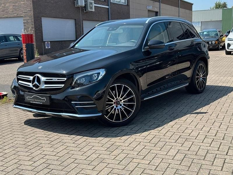 Schwarz Gebraucht 2017 Mercedes GLC250 AMG SUV | 30.790 € (Fairer Preis) - Bild 1/4