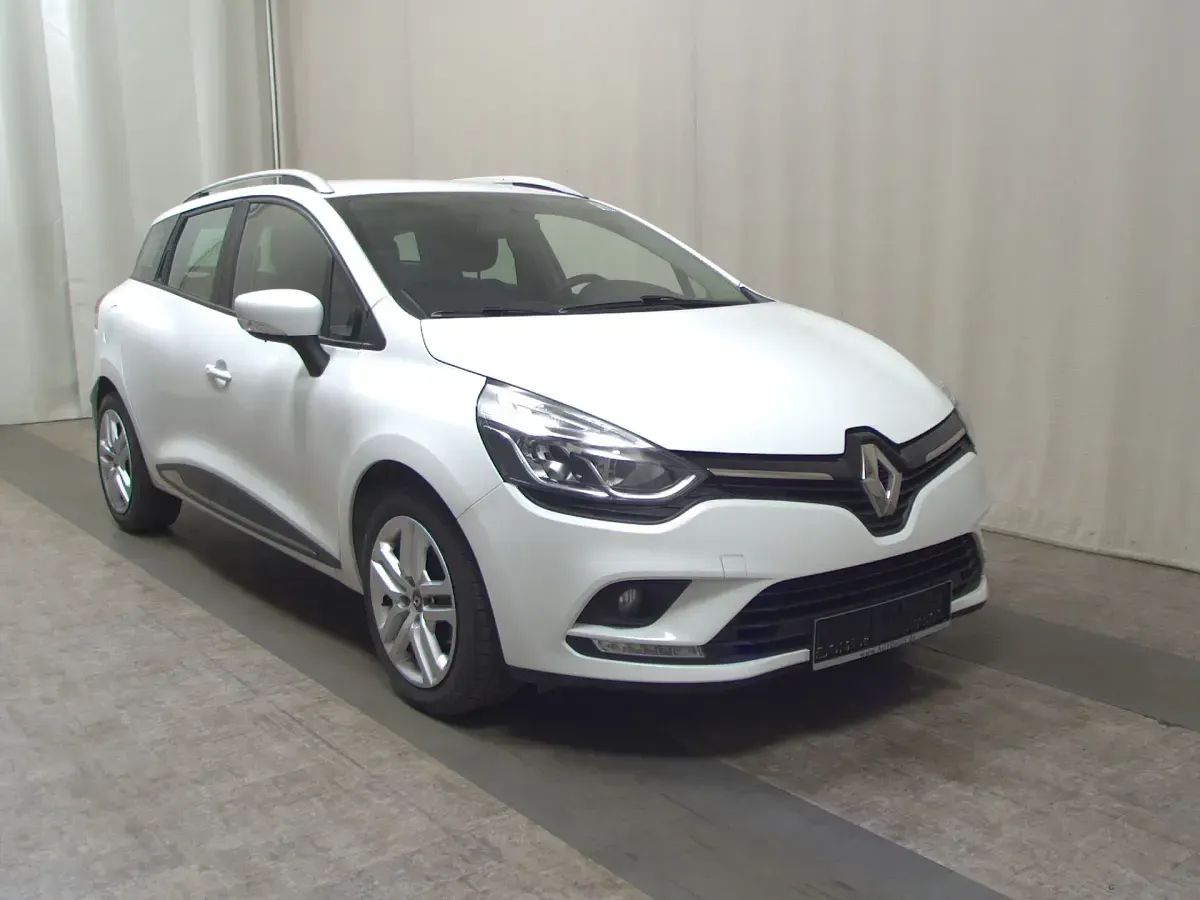 Gebraucht Renault Clio 90 PS (66 kW) 2019 Weiß Limousine
