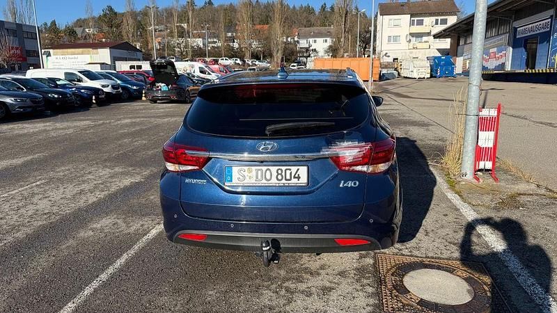 Gebraucht Hyundai i40 Space 135 PS (99 kW) 2018 Blau Kombi