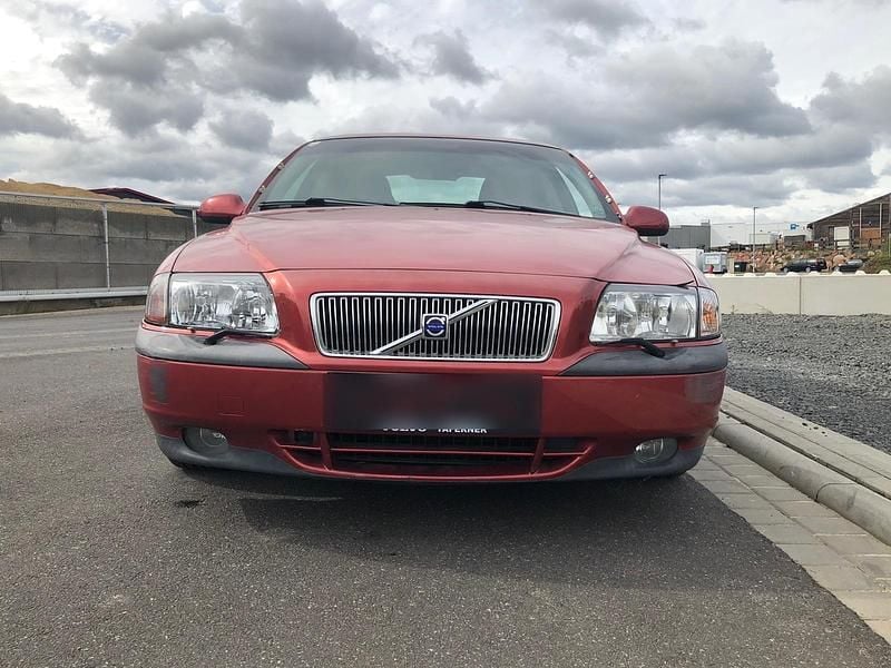 Gebraucht Volvo S80 140 PS (102 kW) 2000 Rot Limousine