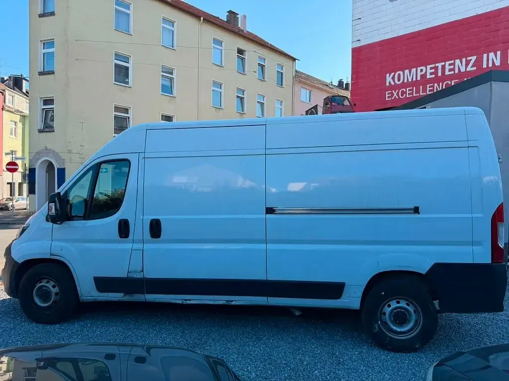 Gebraucht Fiat Ducato 140 PS (102 kW) 2023 Colore esterno (weiss) Van