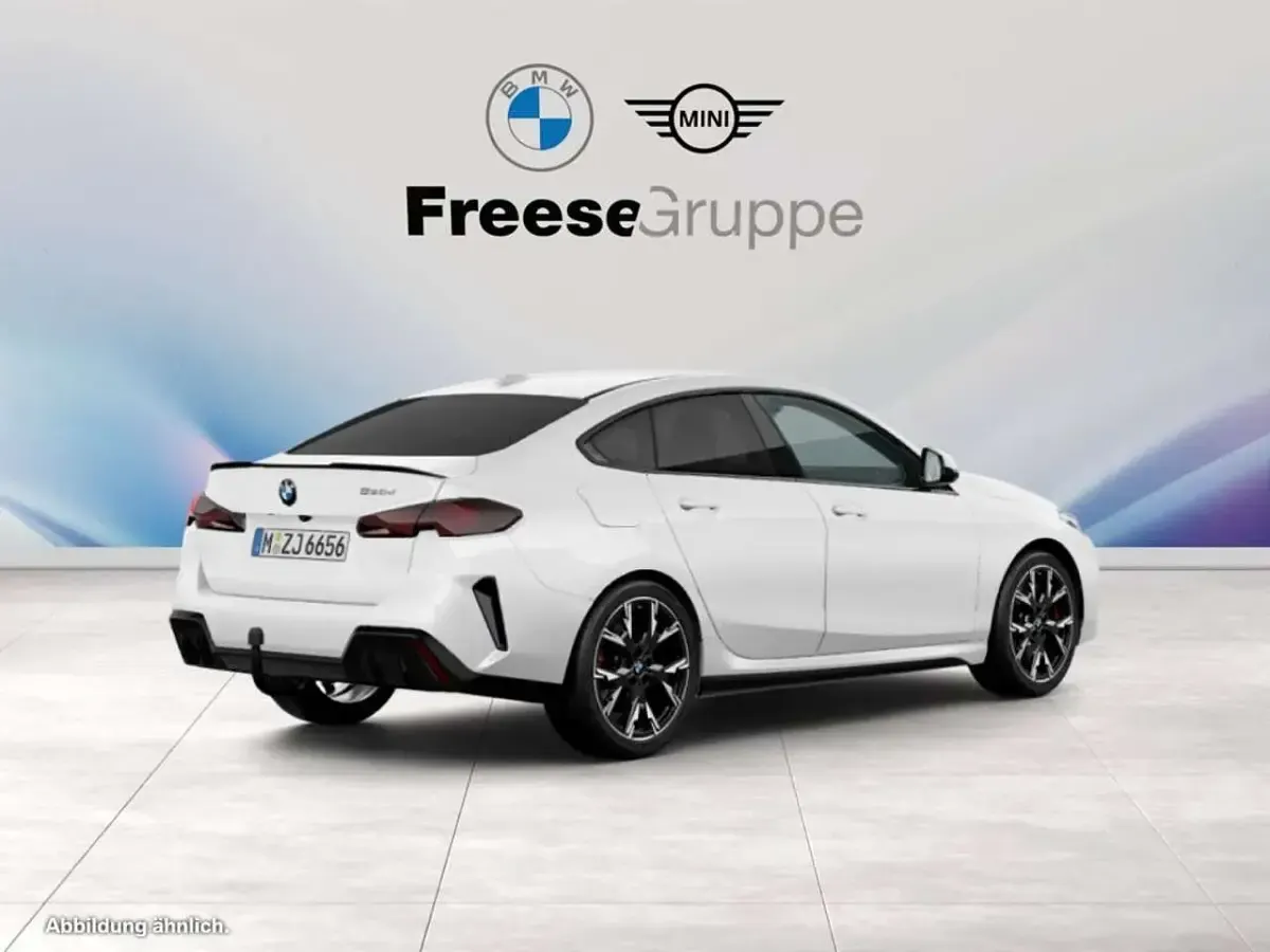 Nowe BMW 220 Performance 163 KM (119 kW) 2025 Biały Coupe
