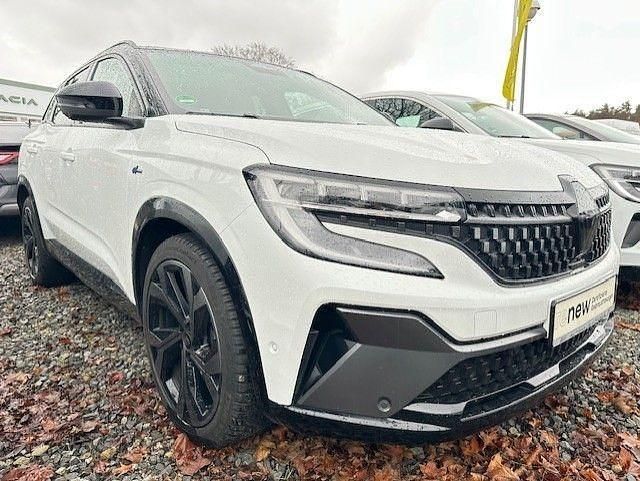 Gebraucht Renault Austral Esprit Alpine 158 PS (116 kW) 2023 Perlmuttweiß metallic, black SUV