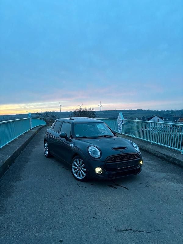 Grau Gebraucht 2015 Mini Cooper S Kleinwagen | 9.999 € (Superpreis) - Bild 1/4