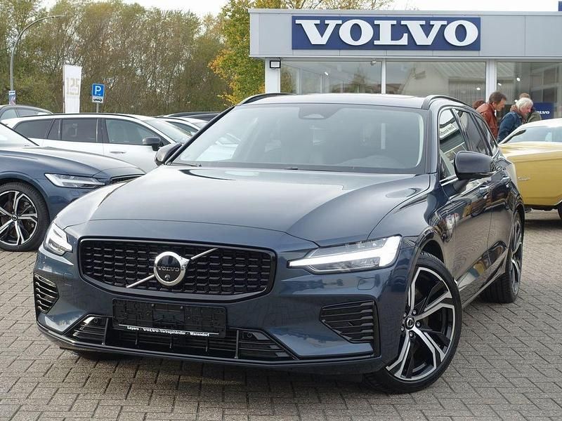 Denim blue Gebraucht 2025 Volvo V60 Plus Kombi | 43.900 € (Fairer Preis) - Bild 1/4