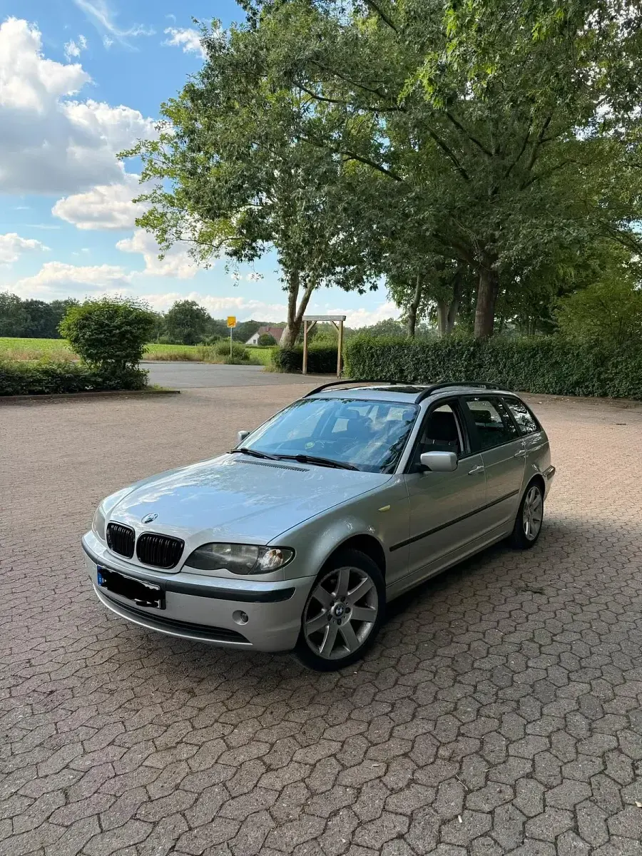 Gebraucht BMW 318 143 PS (105 kW) 2002 Silber Kombi