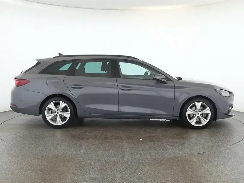 Gebraucht Seat Leon FR 150 PS (110 kW) 2024 Graphene grau Limousine