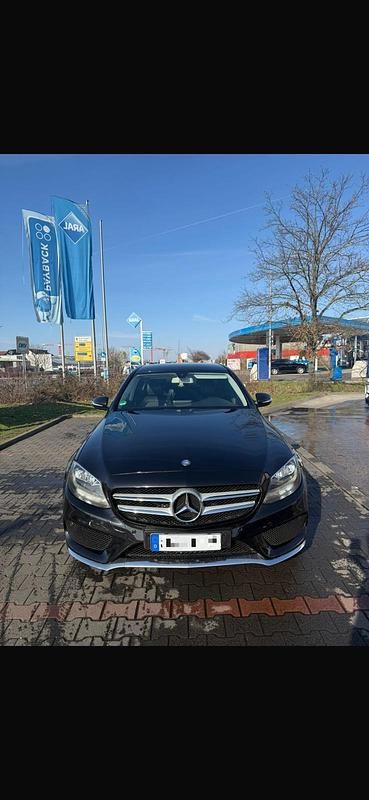 Gebraucht Mercedes C220 163 PS (119 kW) 2014 Schwarz Limousine