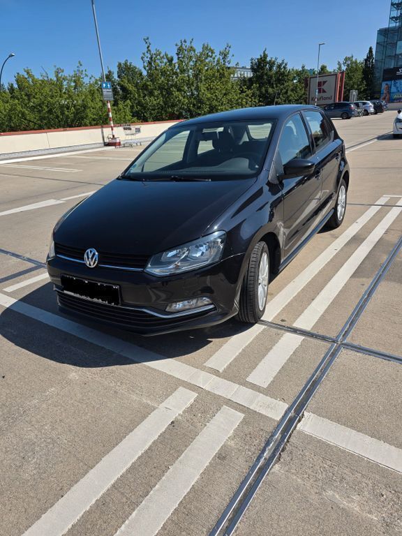 Schwarz Gebraucht 2015 VW Polo Comfortline Limousine | 7.800 € (Fairer Preis) - Bild 1/4