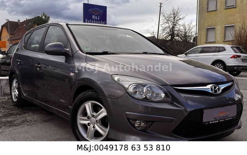 Grau Gebraucht 2010 Hyundai i30 Edition+ Kombi | 6.499 € (Etwas zu teuer) - Bild 1/4