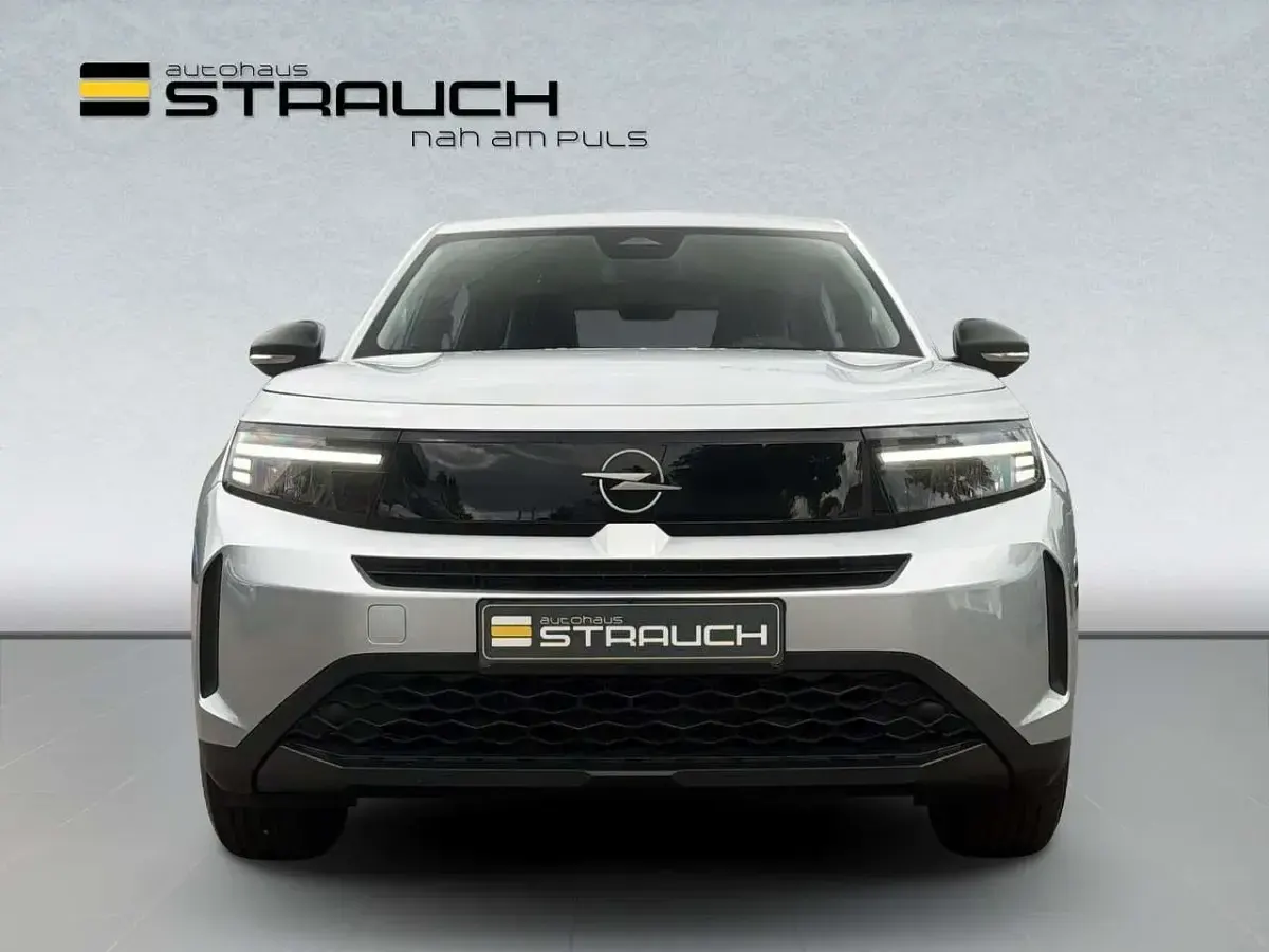 Neu Opel Frontera Edition 145 PS (106 kW) 2026 Silber SUV