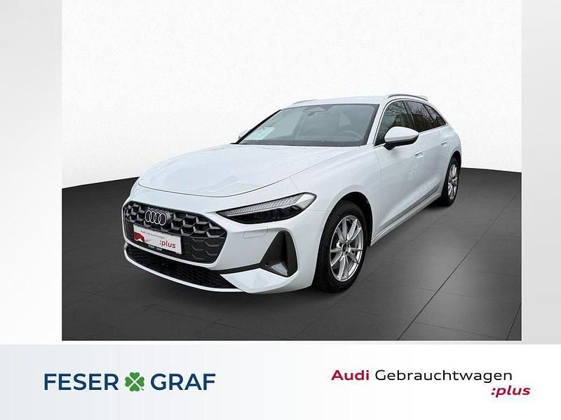 Gletscherweiß metallic Gebraucht 2025 Audi A5 Advanced Kombi | 46.890 € (Superpreis) - Bild 1/3