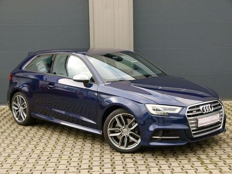 Gebraucht Audi S3 Comfort 310 PS (228 kW) 2016 Navarrablau (metallic) Limousine