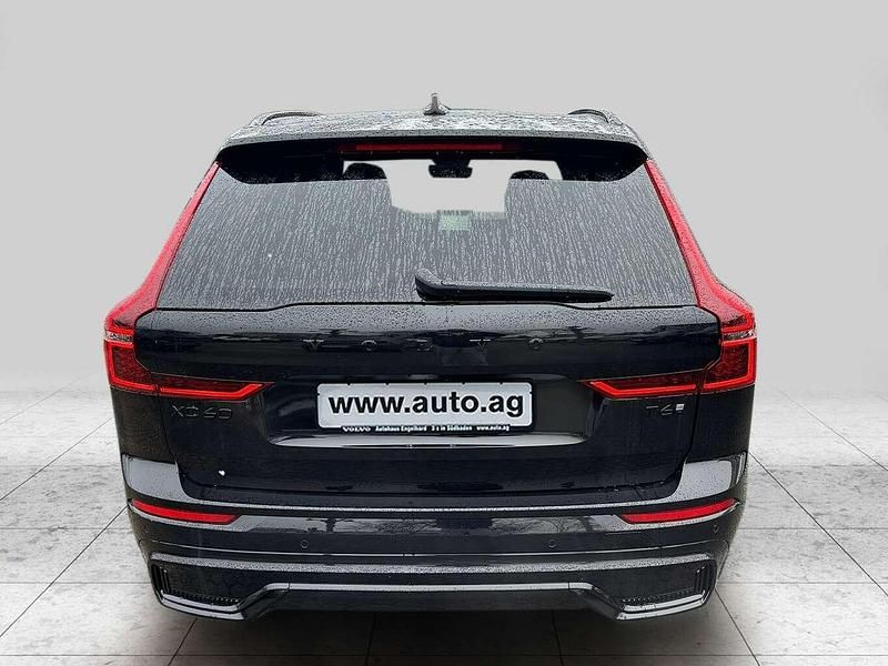 Neu Volvo XC60 Plus 349 PS (256 kW) 2025 Onyx black SUV