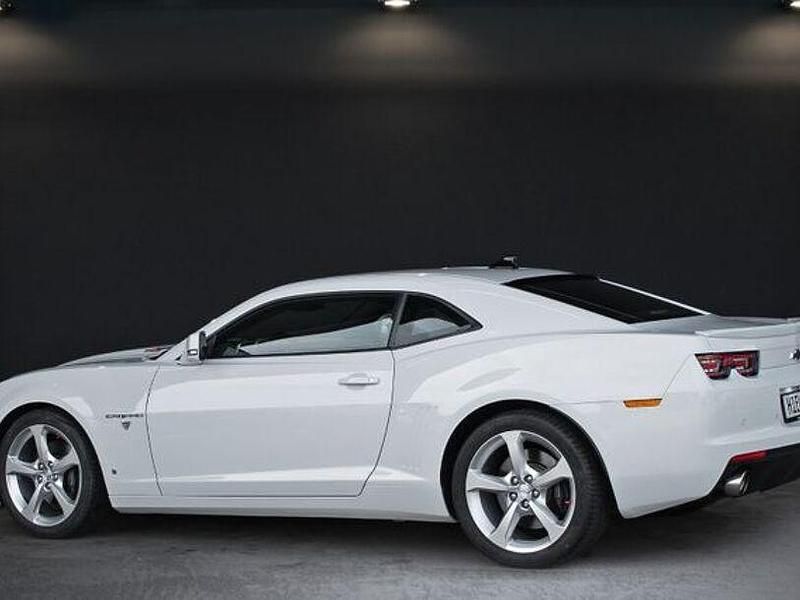 Gebraucht Chevrolet Camaro 405 PS (297 kW) 2013 Weiß Coupé