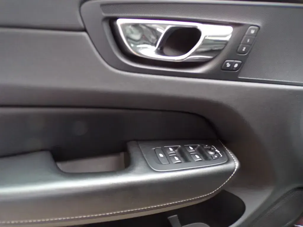 Gebraucht Volvo XC60 Inscription 190 PS (139 kW) 2018 Braun SUV