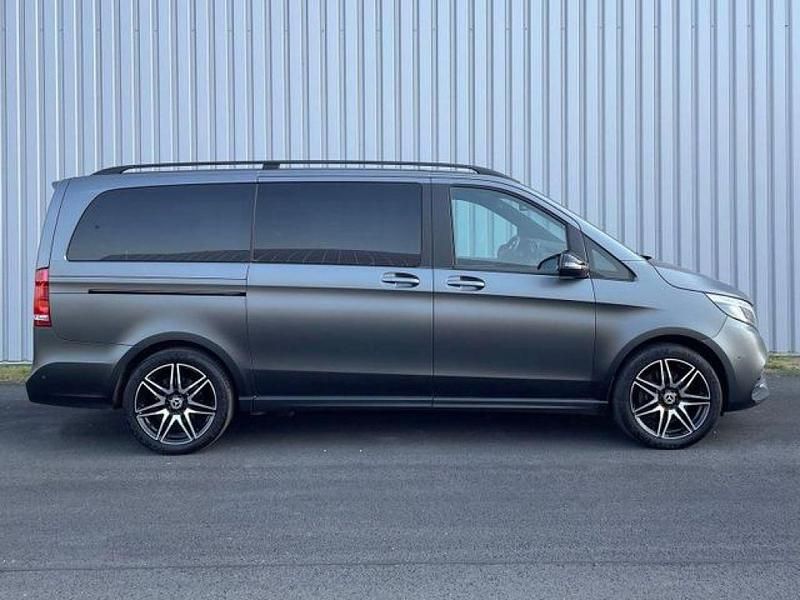 Gebraucht Mercedes E300 AMG 237 PS (174 kW) 2021 Lackfarbe selenitgrau metallic m (metallic) Kombi