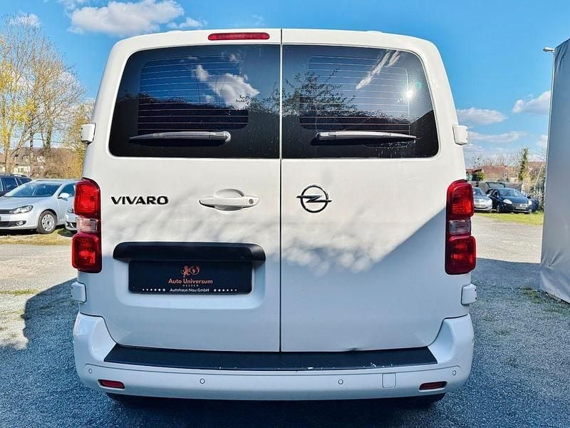Gebraucht Opel Vivaro 177 PS (130 kW) 2019 Weiß Van / Kleinbus
