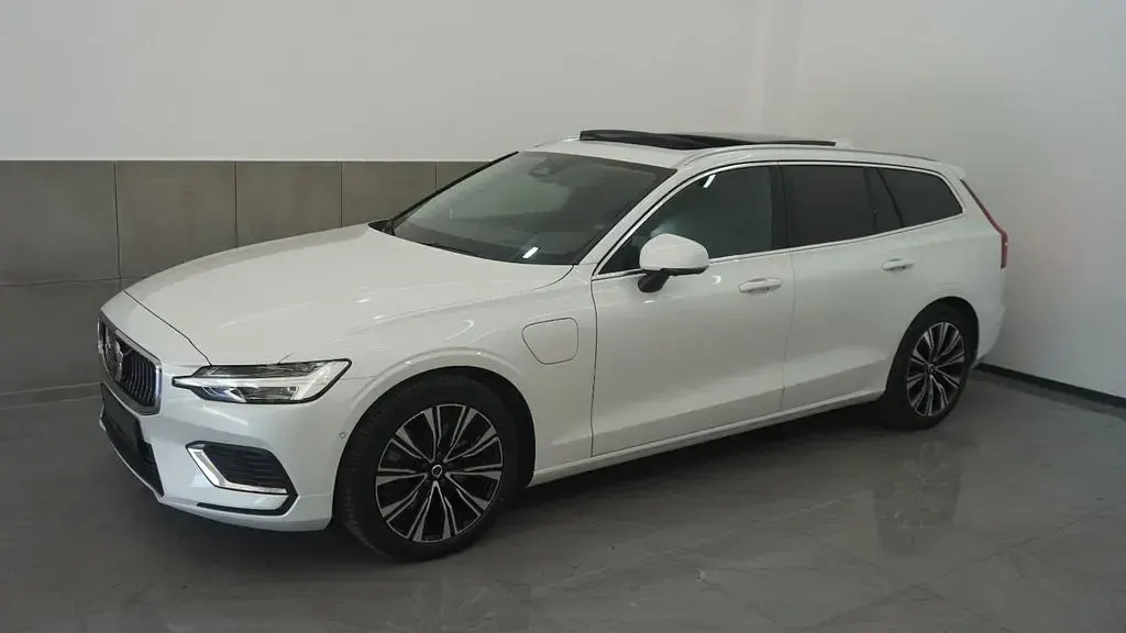 Gebraucht Volvo V60 Ultra 455 PS (334 kW) 2025 Weiß Kombi