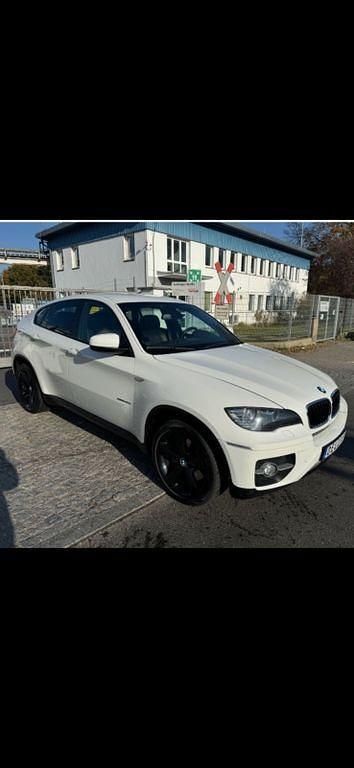 Weiß Gebraucht 2008 BMW X6 Sport Line SUV | 14.600 € (Fairer Preis) - Bild 1/4