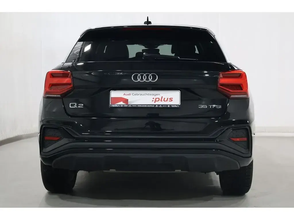 Gebraucht Audi Q2 S-Line 150 PS (110 kW) 2025 Schwarz SUV