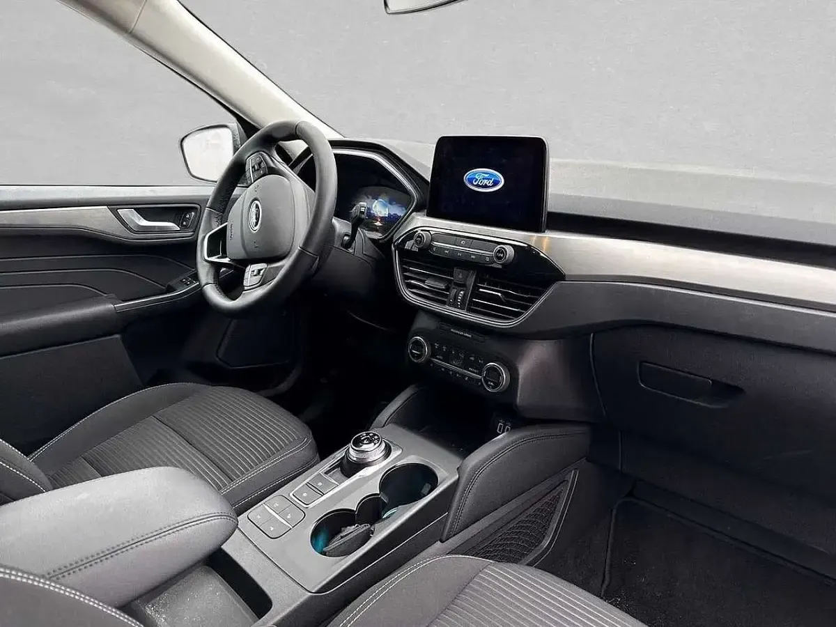Gebraucht Ford Kuga Titanium 224 PS (164 kW) 2022 Frostweiß SUV