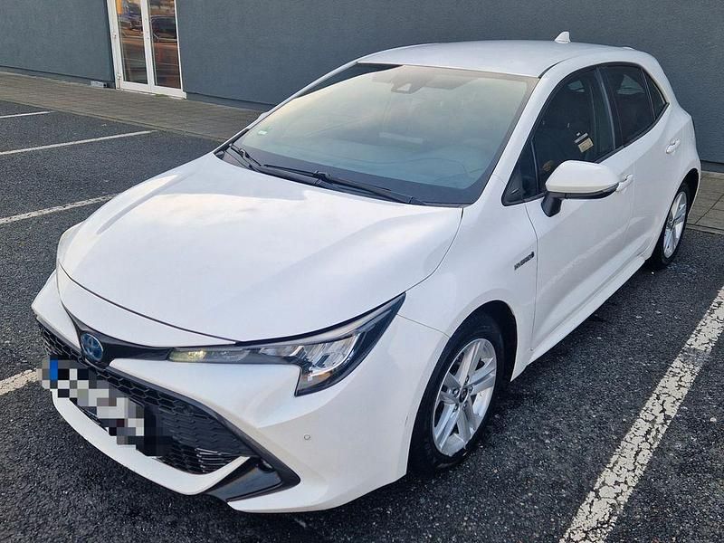 Gebraucht Toyota Corolla Comfort 122 PS (89 kW) 2020 Weiß Limousine