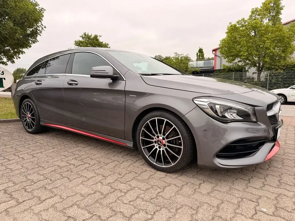 Gebraucht Mercedes CLA220 Shooting Brake 184 PS (135 kW) 2018 Grau Kombi