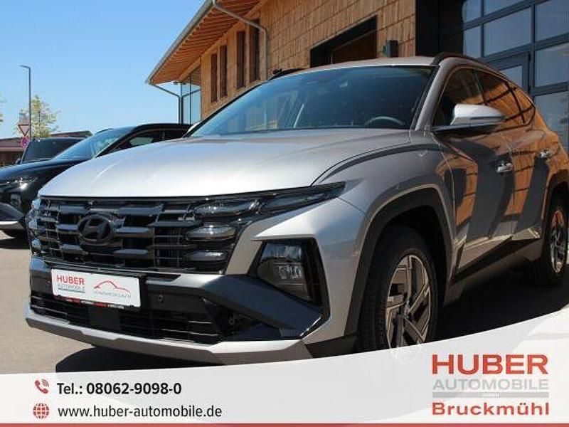Shimmering silver (m) Gebraucht 2025 Hyundai Tucson Select SUV | 29.950 € (Superpreis) - Bild 1/4