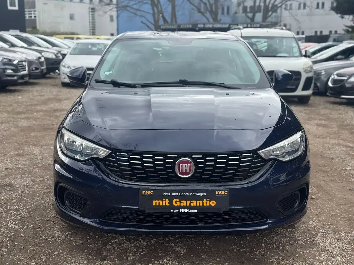 Gebraucht Fiat Tipo 95 PS (69 kW) 2016 Blau Limousine