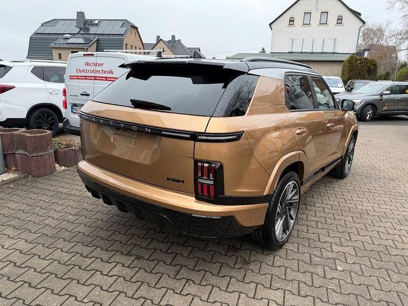 Nuova SsangYong Actyon 163 CV (119 kW) 2026 Oro SUV