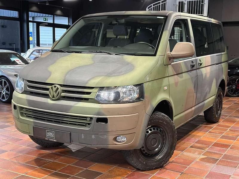 Gebraucht VW Transporter 140 PS (102 kW) 2013 Flecktarn Van