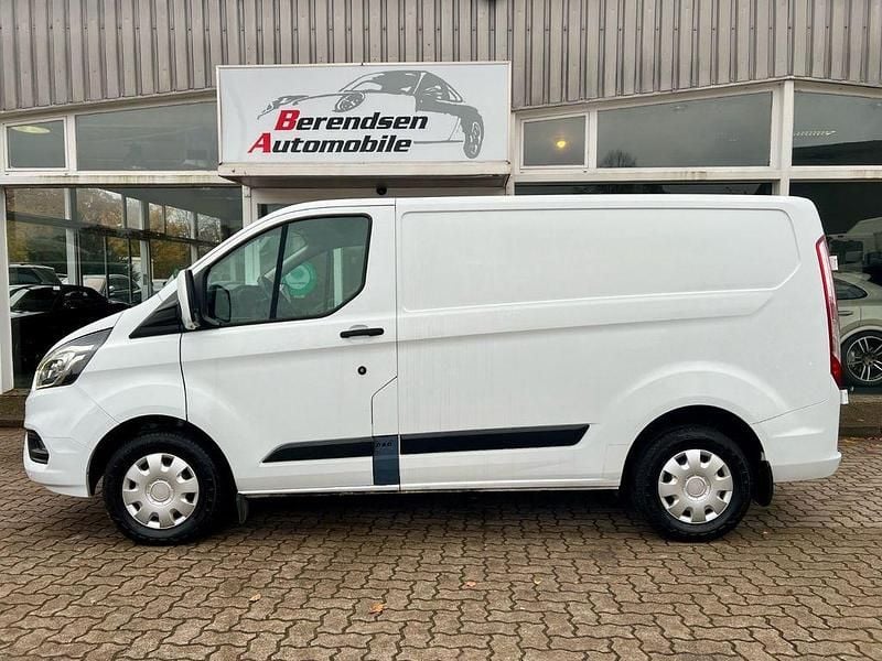 Gebraucht Ford Transit Custom 131 PS (96 kW) 2018 Frostweiß Van / Kleinbus