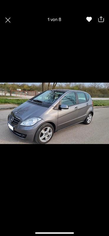 Silber Gebraucht 2012 Mercedes A180 Kleinwagen | 3.650 € (Guter Preis) - Bild 1/4