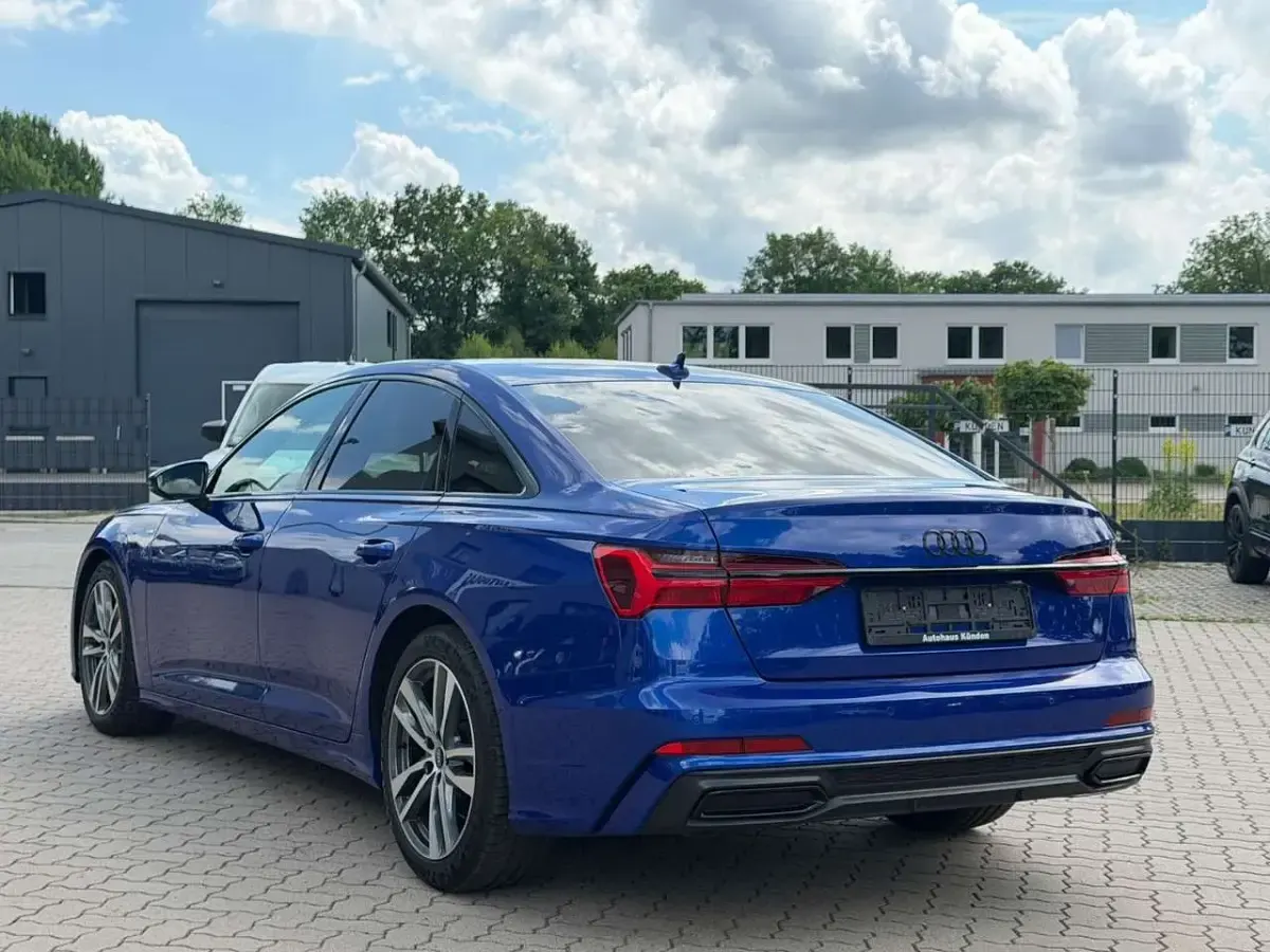 Gebraucht Audi A6 S-Line 163 PS (119 kW) 2023 Blau Limousine