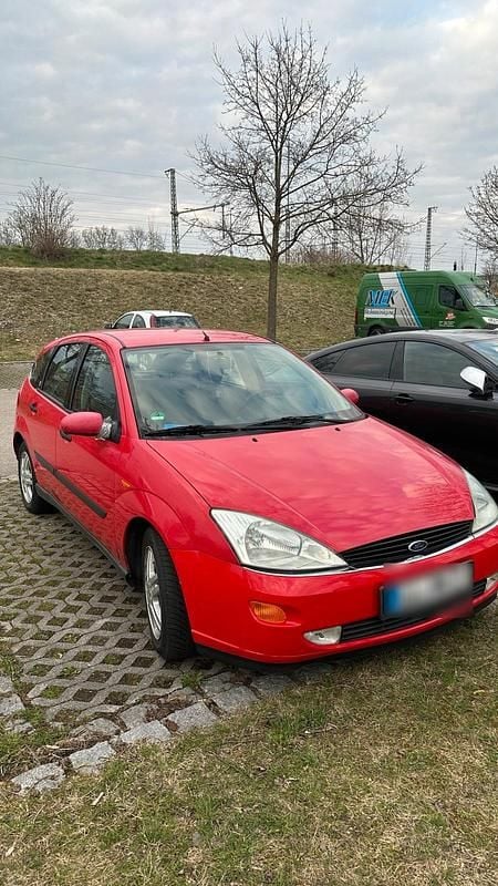 Second-hand Ford Focus 102 CP (75 kW) 1999 Roșu Hatchback