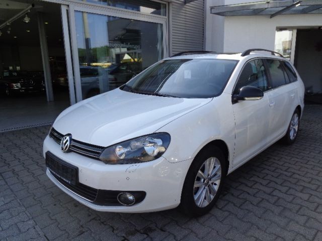 Gebraucht VW Golf VII Style 105 PS (77 kW) 2012 Weiß Kombi