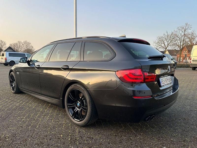 Gebraucht BMW 525 M Sport 218 PS (160 kW) 2013 Grau Kombi