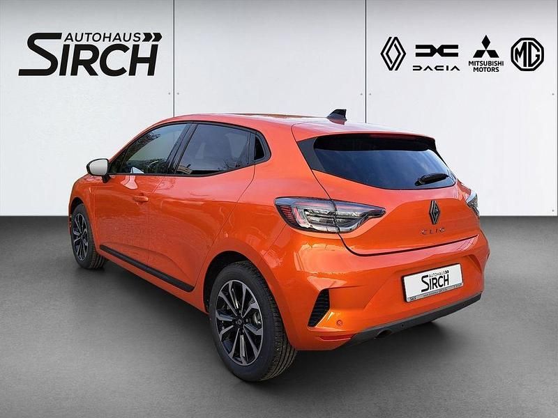 Neu Renault Clio V 91 PS (66 kW) 2025 Orange Limousine