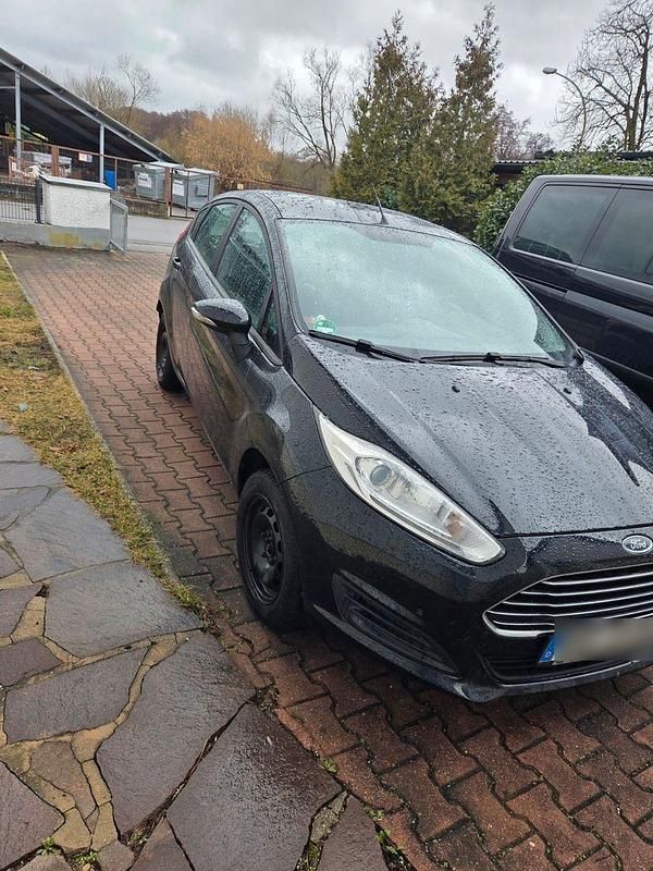 Gebraucht Ford Fiesta Trend 82 PS (60 kW) 2015 Schwarz Kleinwagen