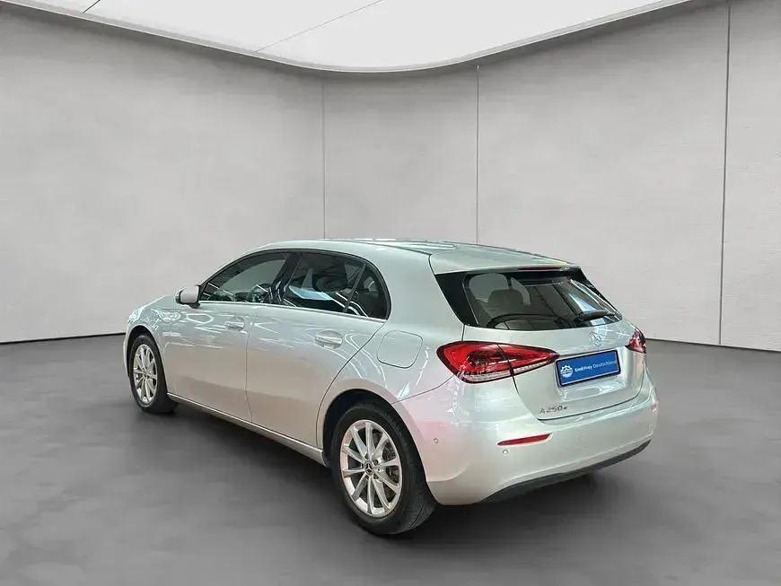 Gebraucht Mercedes A250 Style 218 PS (160 kW) 2021 Silber Limousine