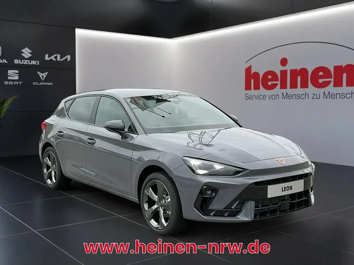 Usata Cupra Leon 150 CV (110 kW) 2025 Grigio Berlina