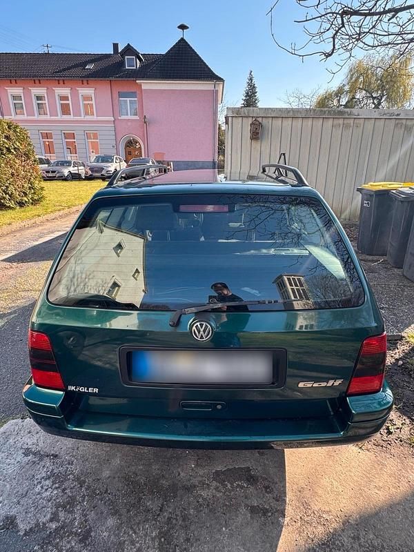 Gebraucht VW Golf III 75 PS (55 kW) 1998 Grün Kombi