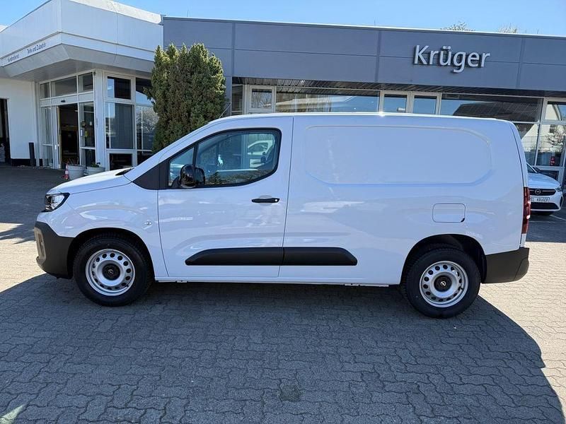 Nowe Opel Combo 131 KM (96 kW) 2026 Biały Minivan