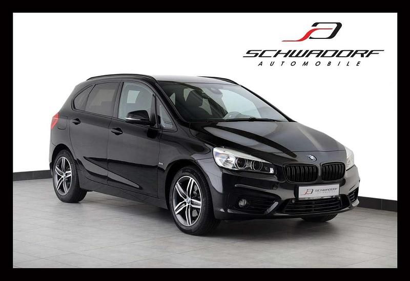 Gebraucht BMW 220 Sport Line 190 PS (139 kW) 2017 Black sapphire metallic Van / Kleinbus